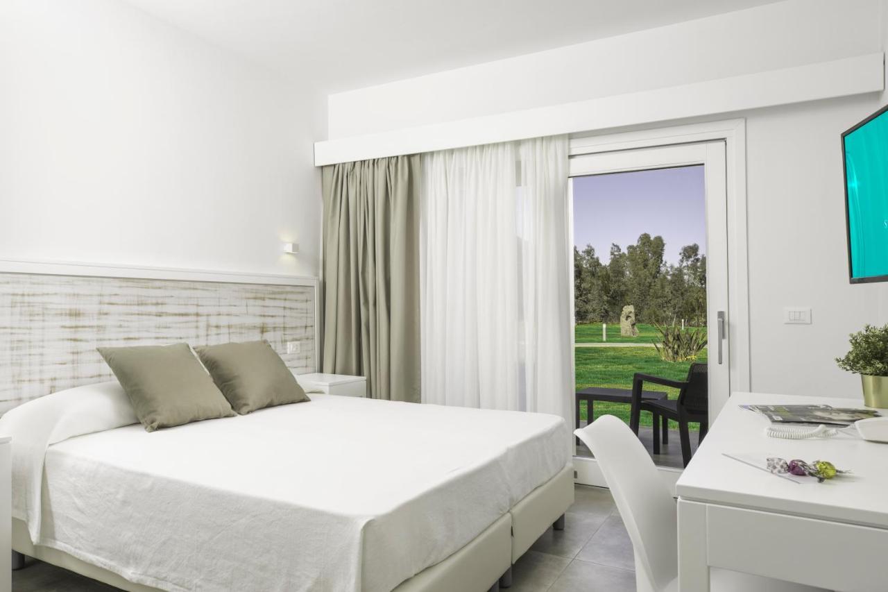 Hotel S'arena Beach La Caletta Buitenkant foto