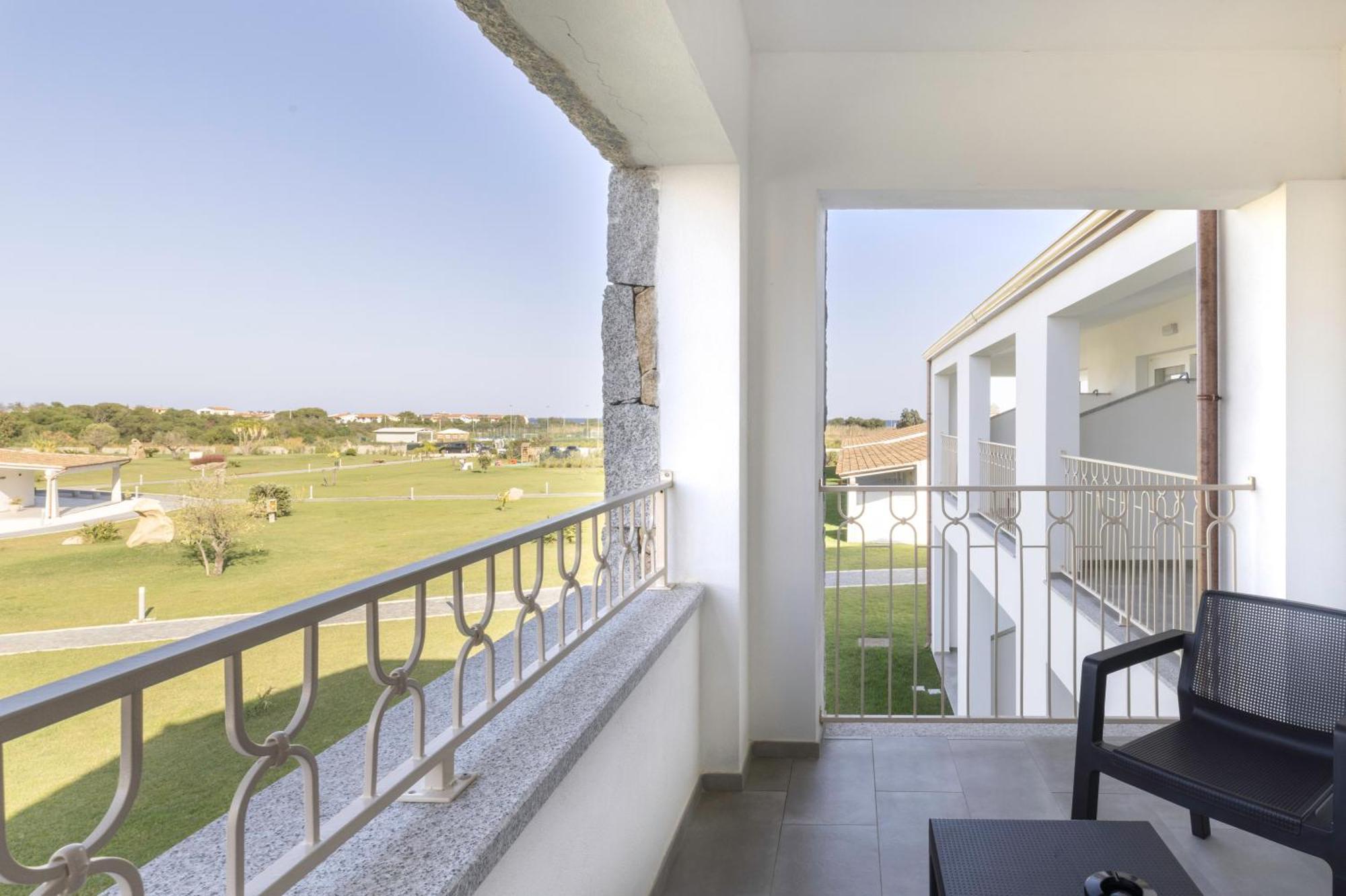 Hotel S'arena Beach La Caletta Buitenkant foto