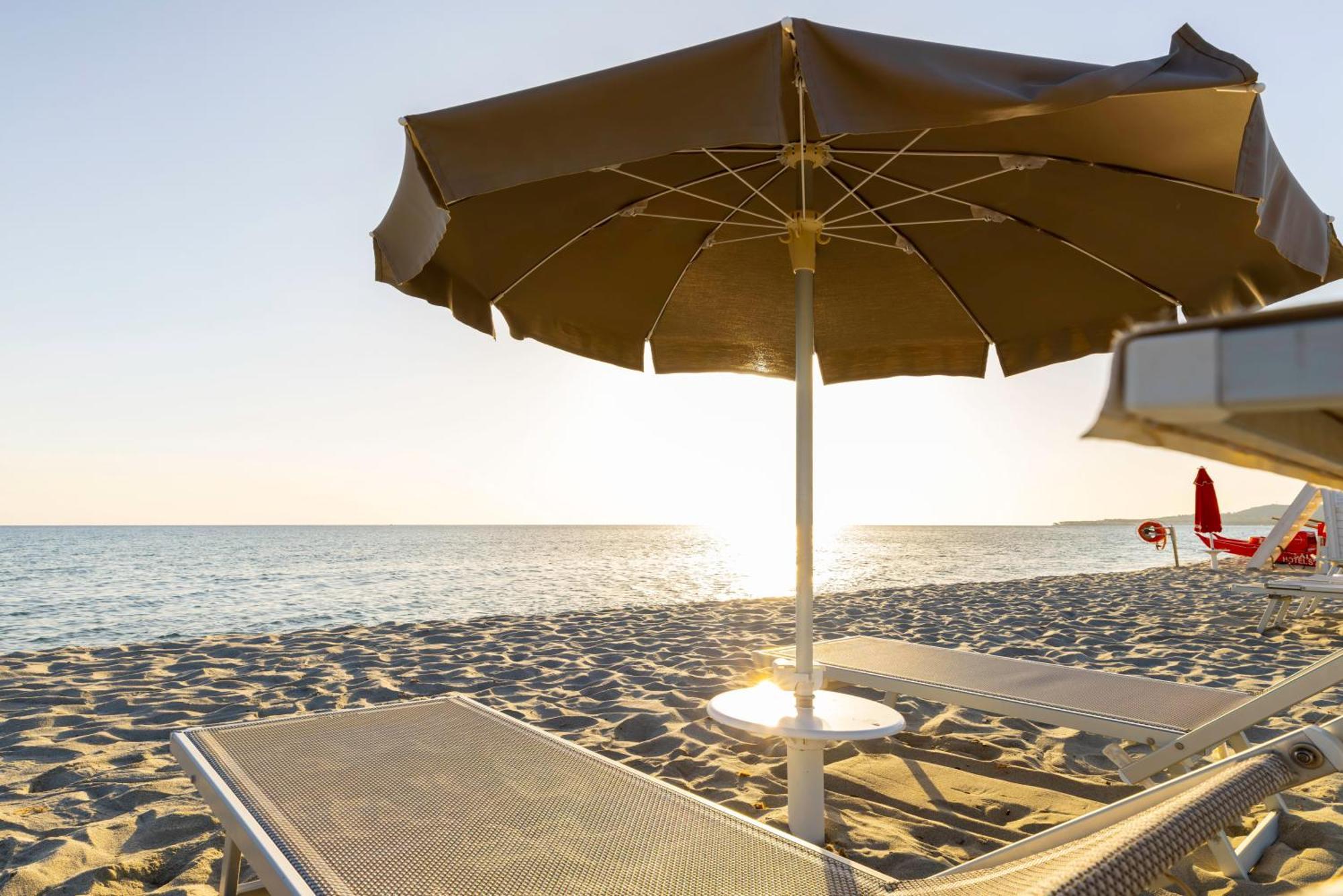 Hotel S'arena Beach La Caletta Buitenkant foto