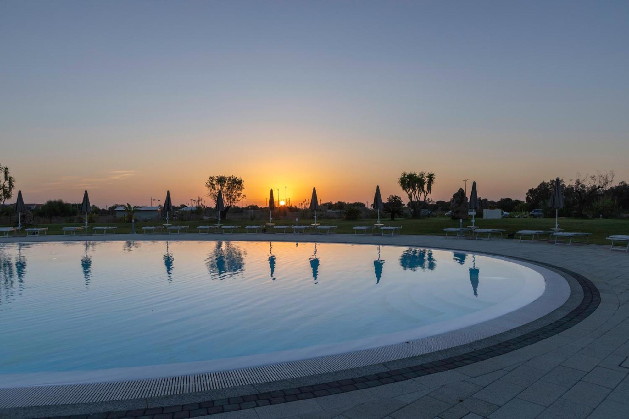 Hotel S'arena Beach La Caletta Buitenkant foto