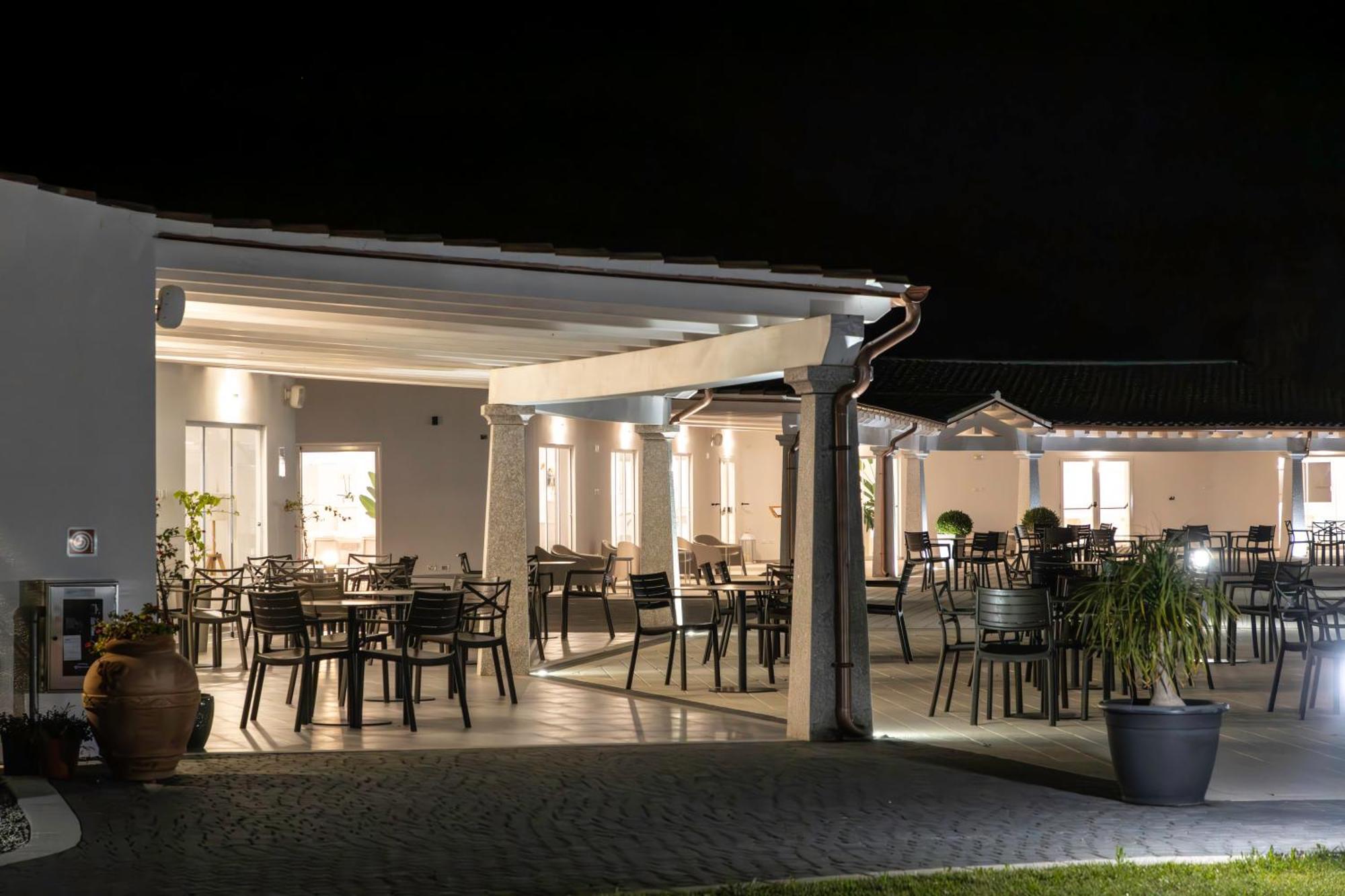 Hotel S'arena Beach La Caletta Buitenkant foto