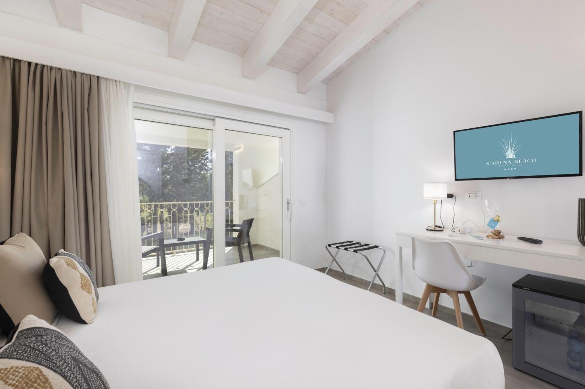 Hotel S'arena Beach La Caletta Buitenkant foto