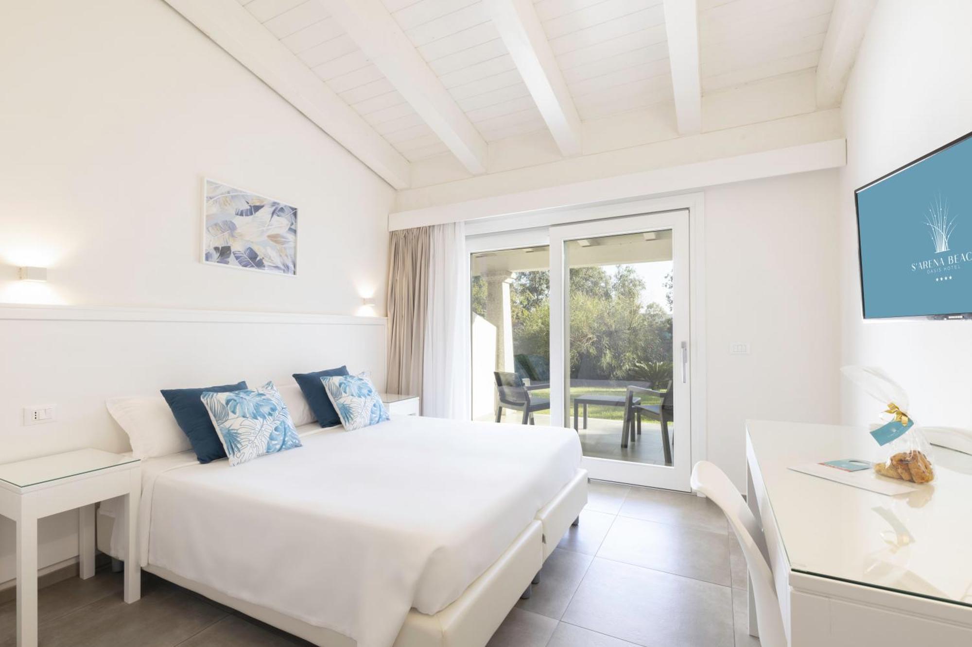Hotel S'arena Beach La Caletta Buitenkant foto